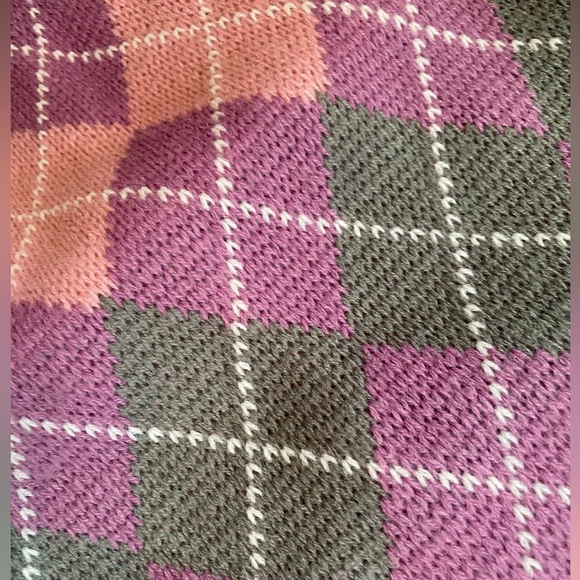 Argyle Dog Sweater - For Dogs Up to 25lbs - Picture 4 of 7